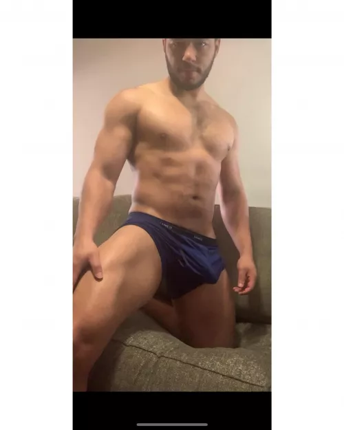 I’m standing above you like this, wyd? by GRayner28