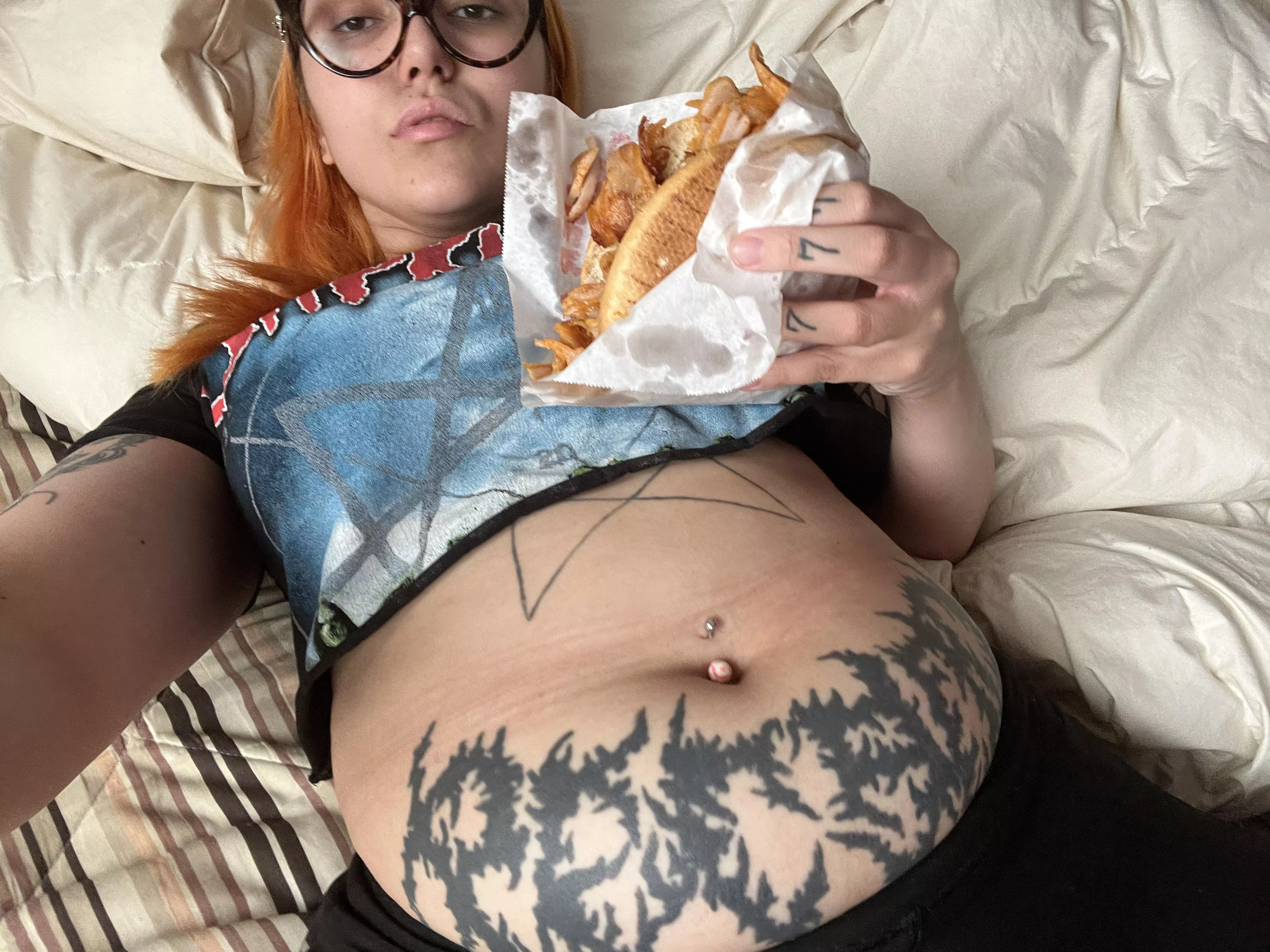 I’m still hungry, I want to eat again, can anyone help me? 😭 posted by Lamakoto