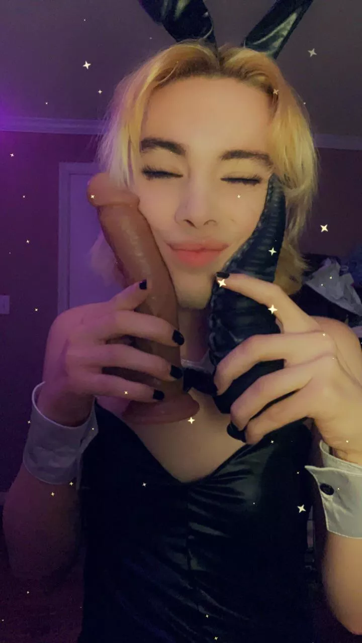 I’m such a slut… posted by VaviValentine