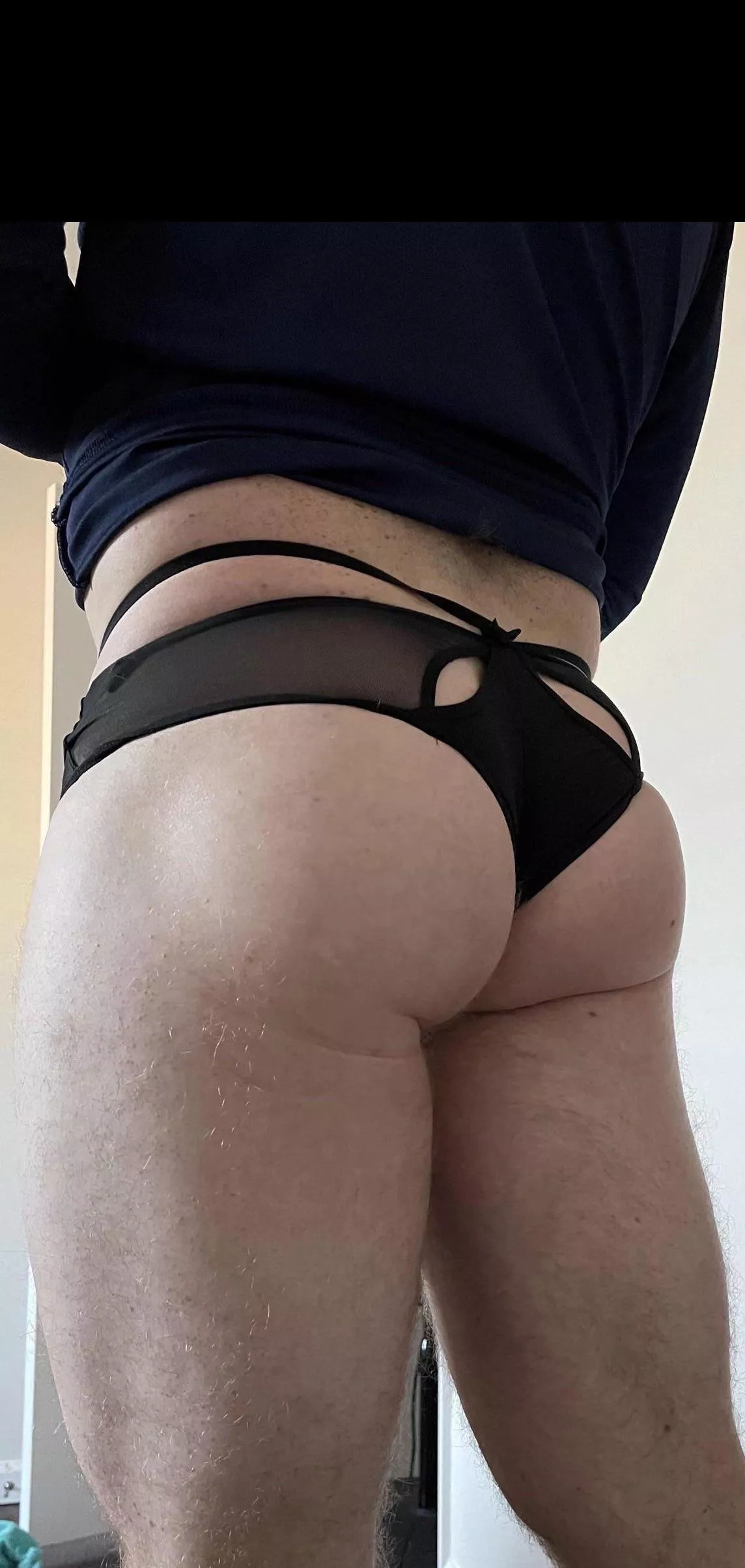 I’m sure people in the gym will have some questions about my underwear lines today posted by Bigbootythongboy