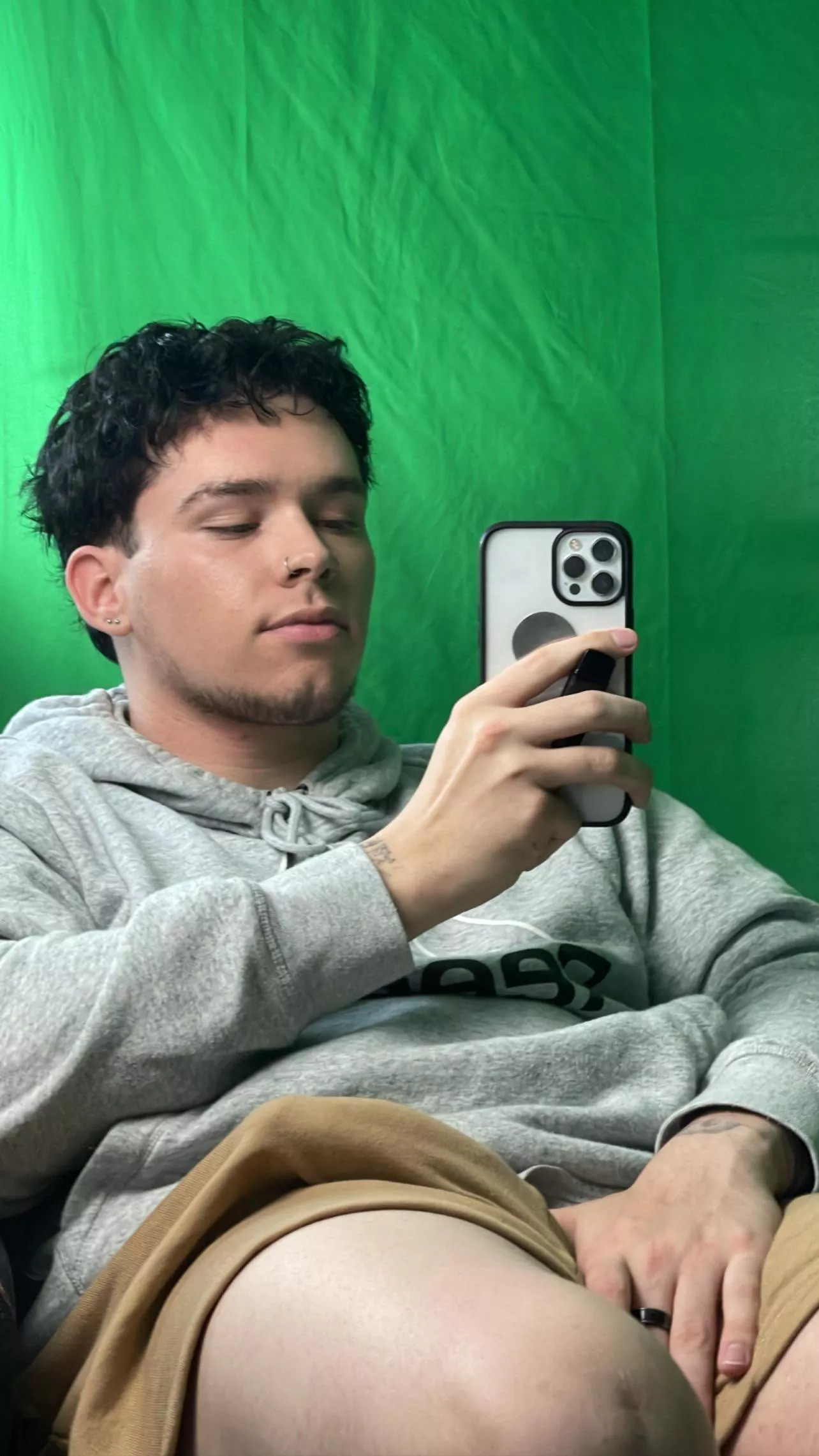 im the boy next door, nice to meet you ! posted by Kawaiitingz