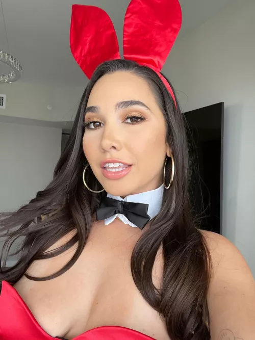 I’m the naughtiest easter bunny you’ve ever seen 🐰 by keepupwithkarlee