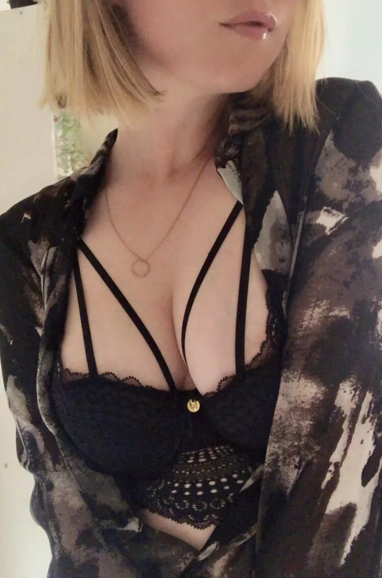 I’m thinking something strappy under my work blouse today 🤔 [f] posted by elisanextdoor