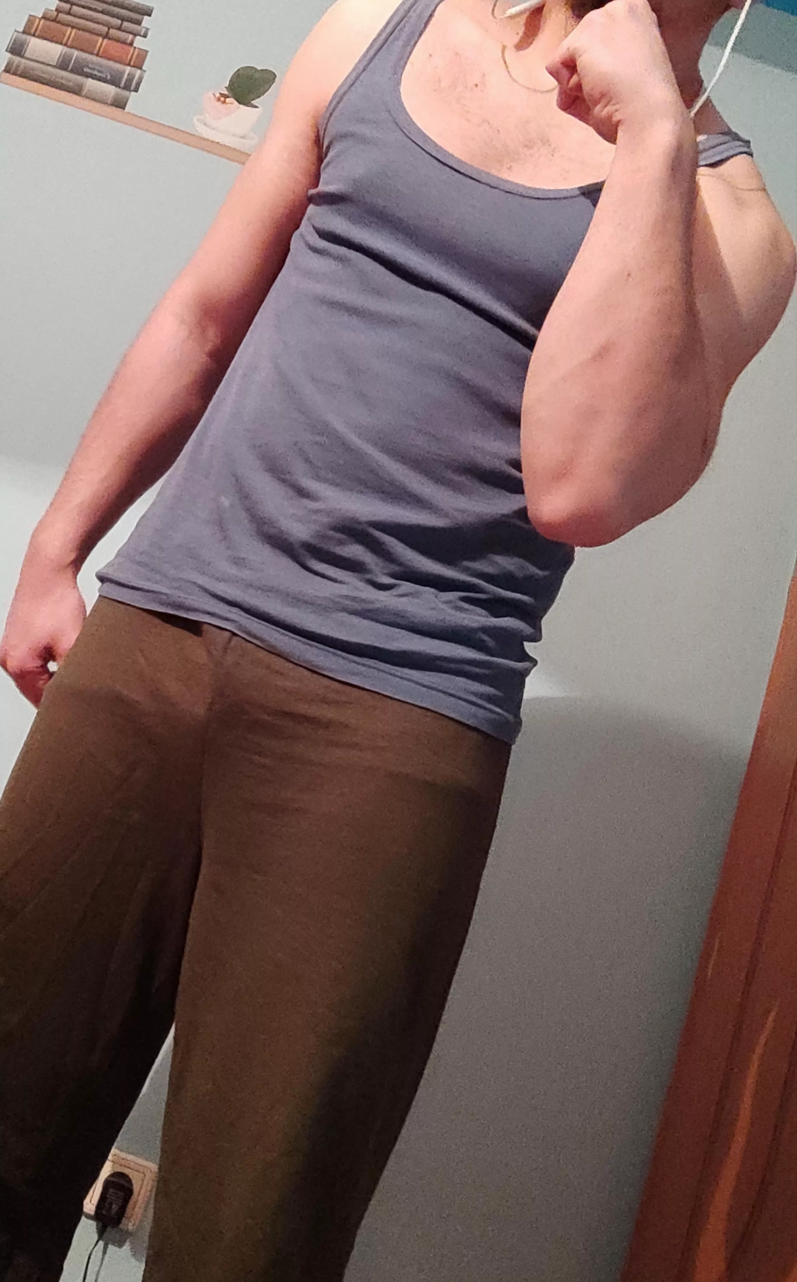 Im training a lot forearms posted by skskdndndkekm