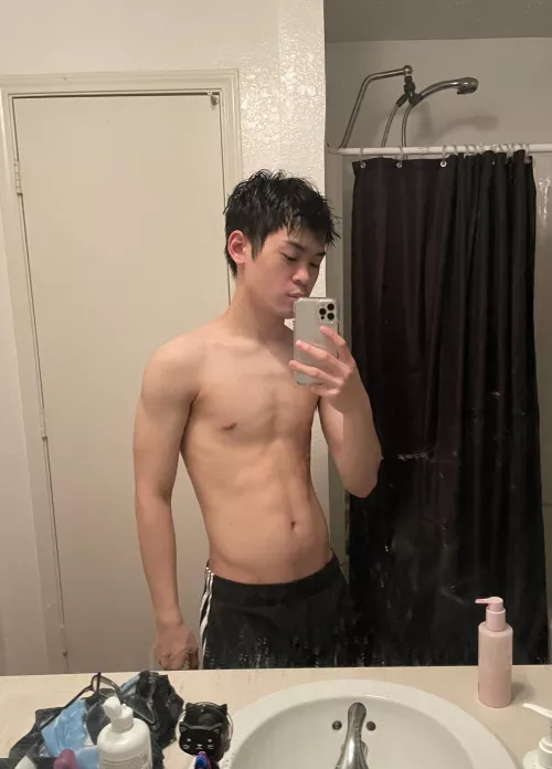 I’m trying to build my twink body by UpsetBoss