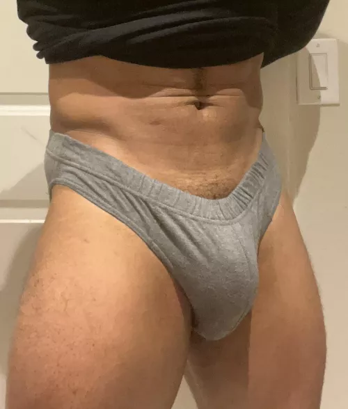 I’m trying to bust out of these .. Gm beautiful sexy ladies . Have a good day . by Itsmrlongg