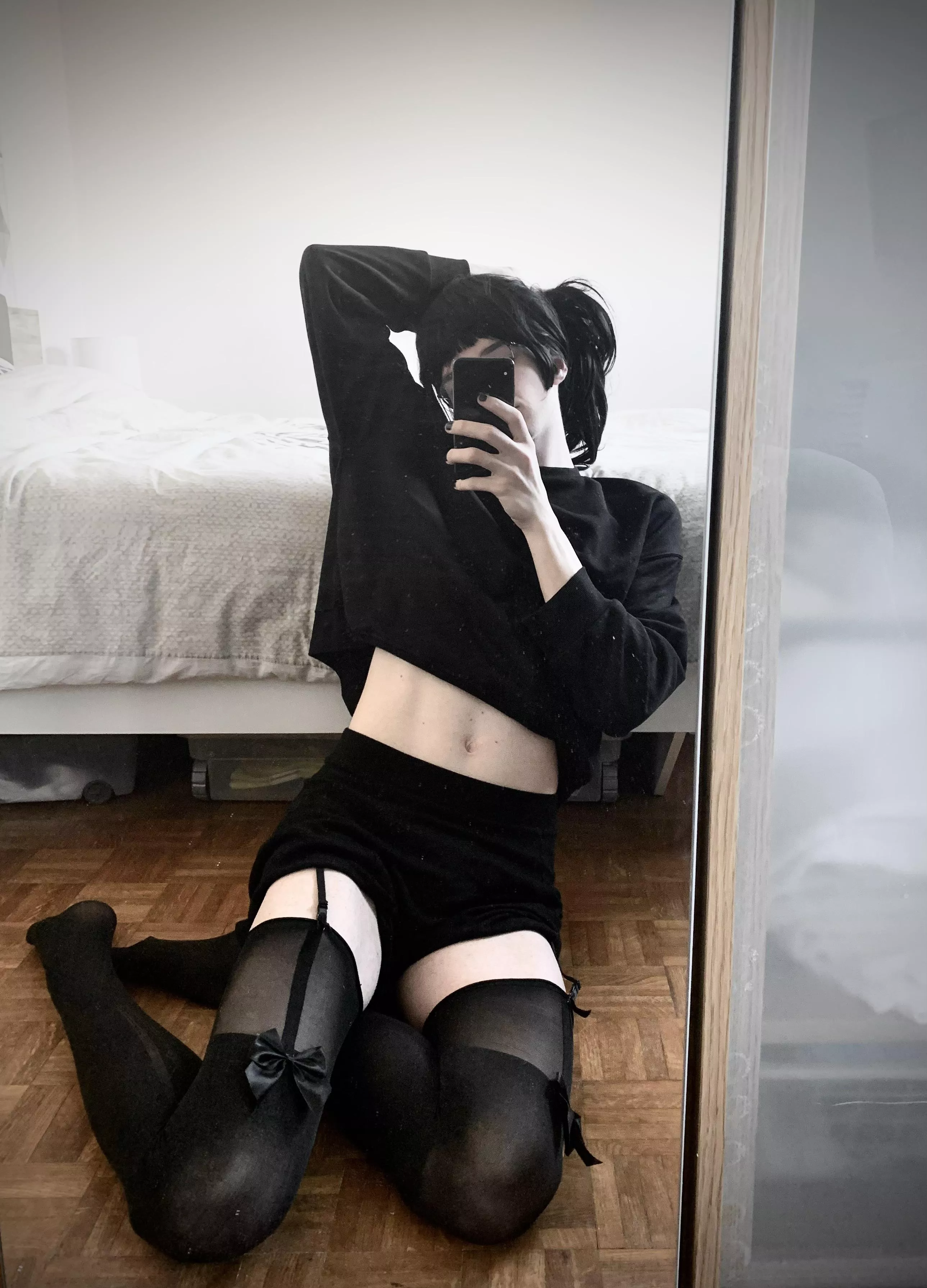 I’m ur new goth femboy 🖤🥰🖤 posted by Gladinet