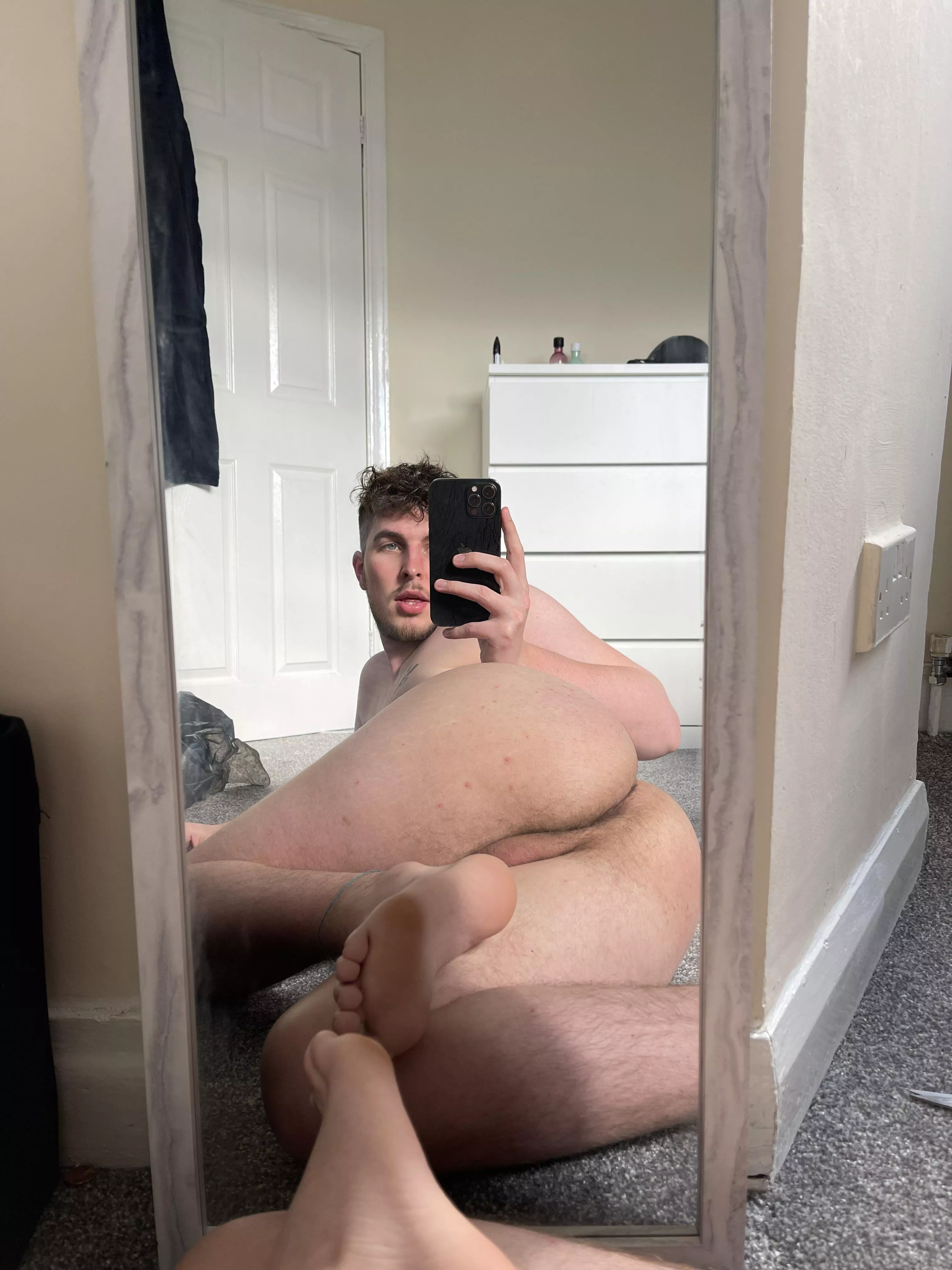 I’m waiting to be worshipped here 😈 posted by AdamRoseXXX