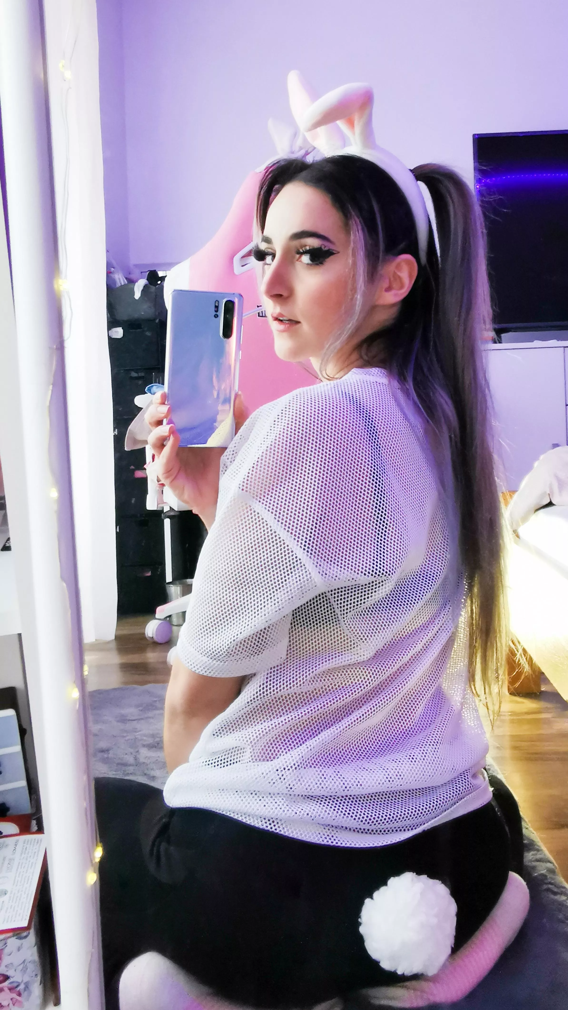 I'm your bunny girl tonight posted by miremi137