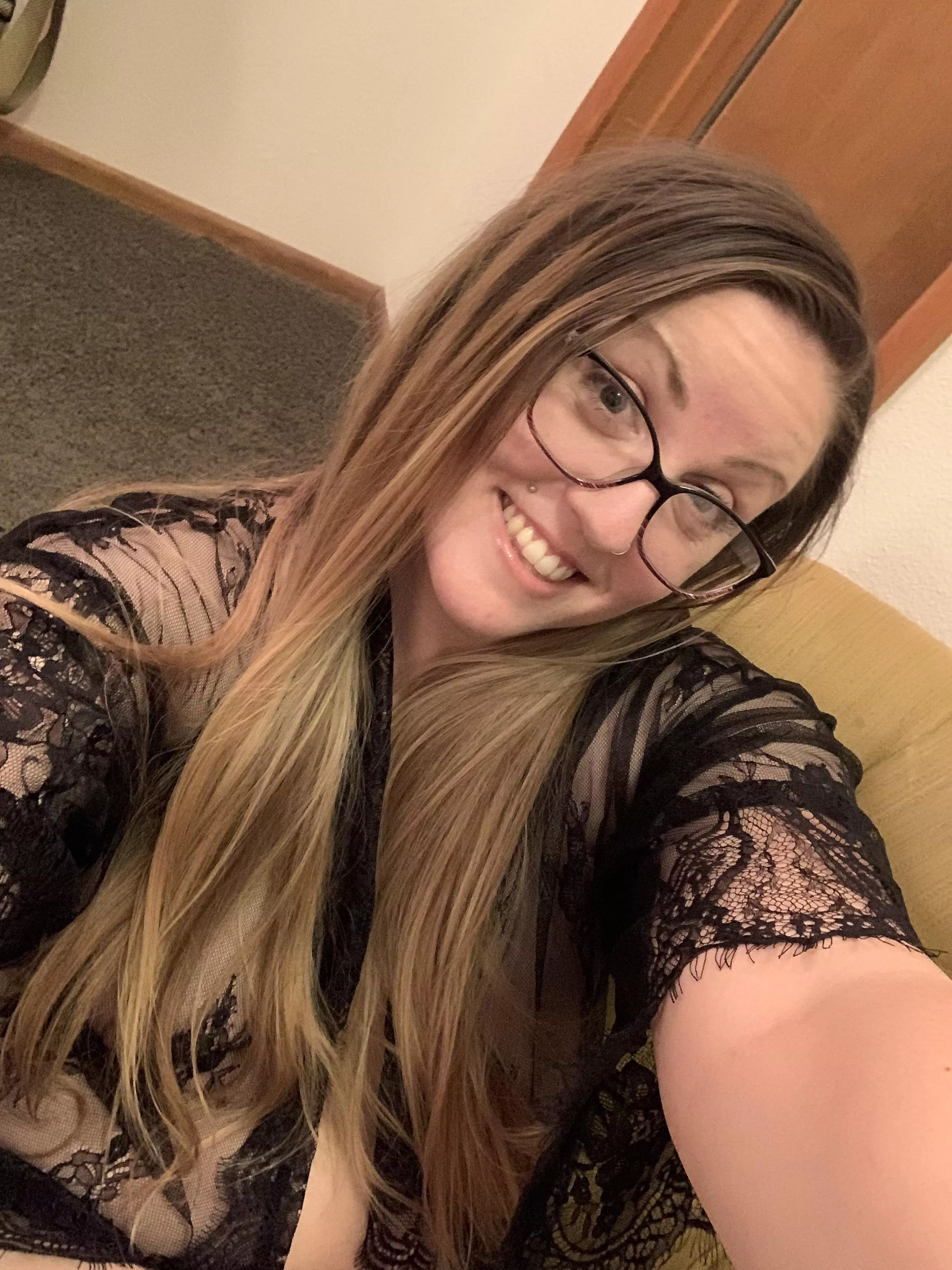 [image] F31 Ill be your neighborhood Girl next door. Your secret crush. Your part time lover. Don’t forget to say hi when you see me! 🥰 😘 posted by peacetattoo91