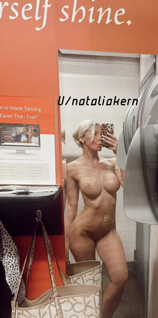 [image] I could use two cocks right now posted by NataliaKern