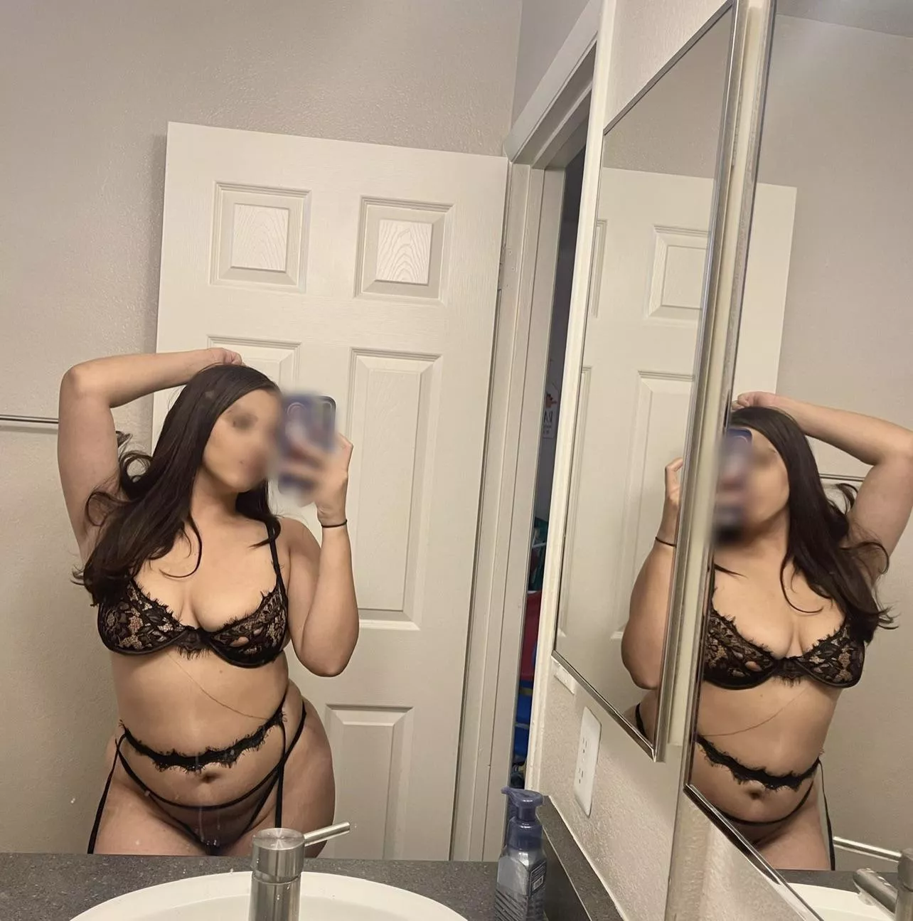 [image] I try and feel sexy when I can 😭😭 posted by Weplaylove