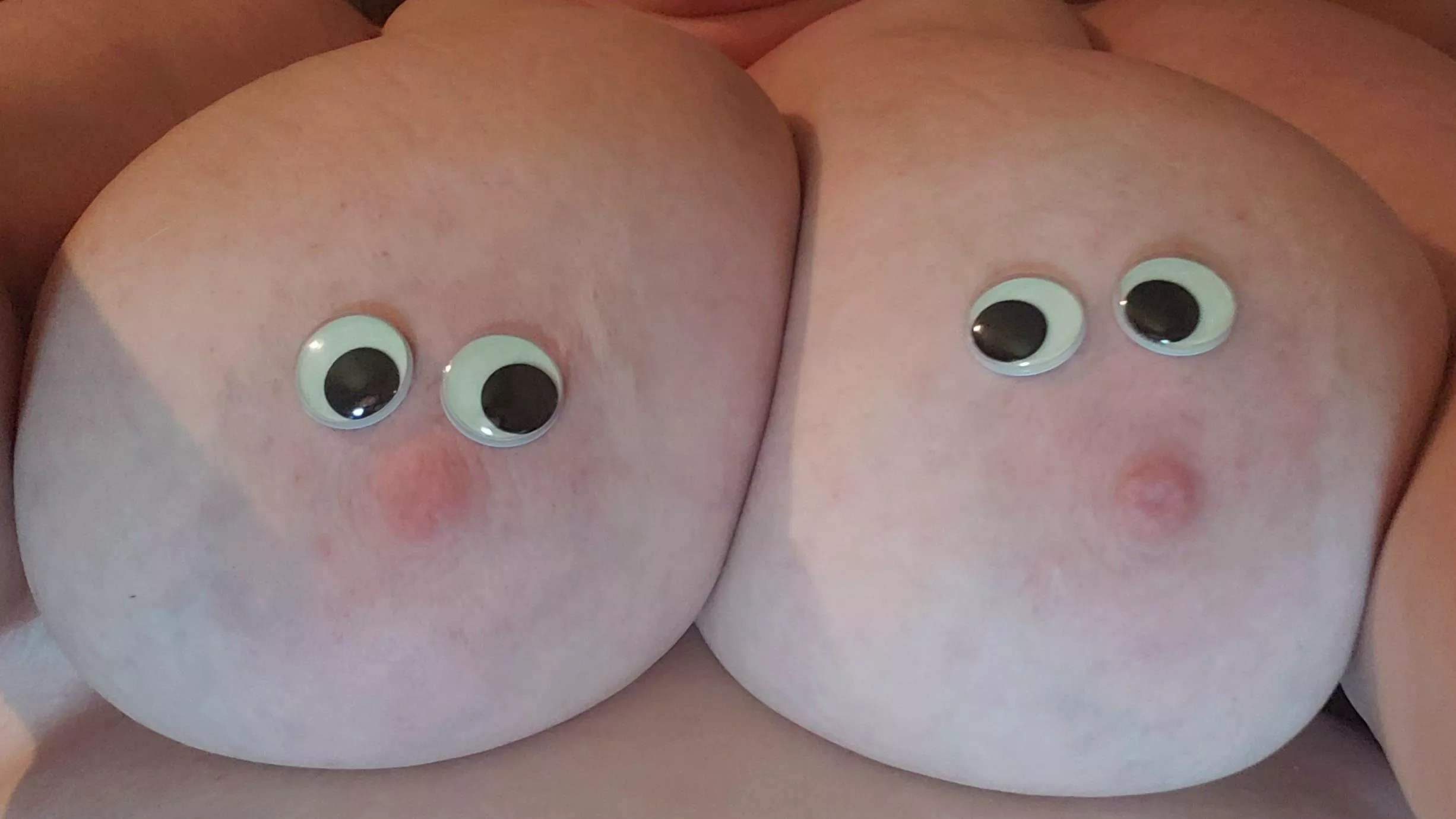 [Image] My eyes are down here!! posted by BreBW