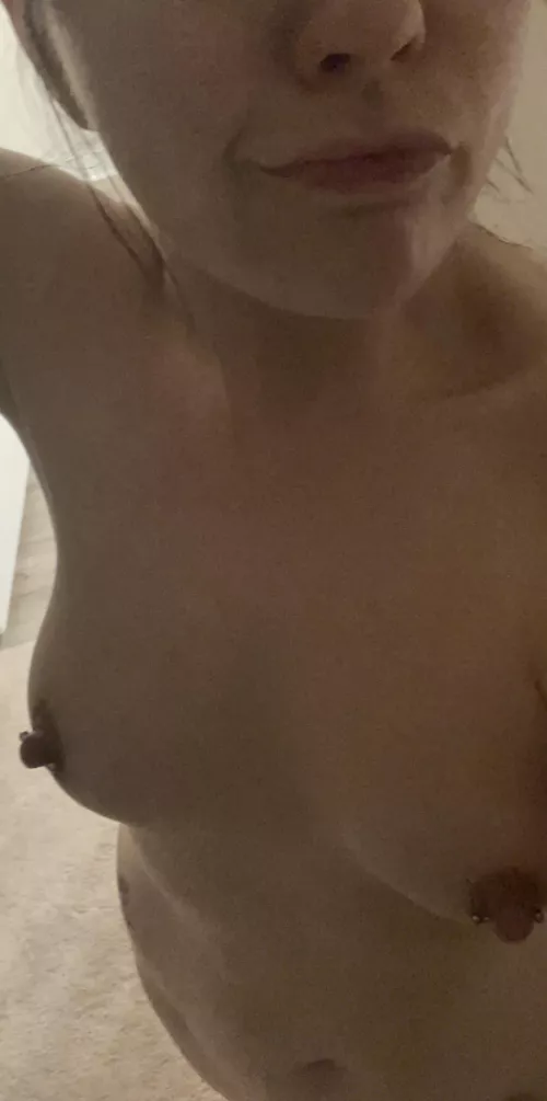 [image] sleepy titties this rainy day. Who wants to roll around With me? 😏 by MaskedMilf69