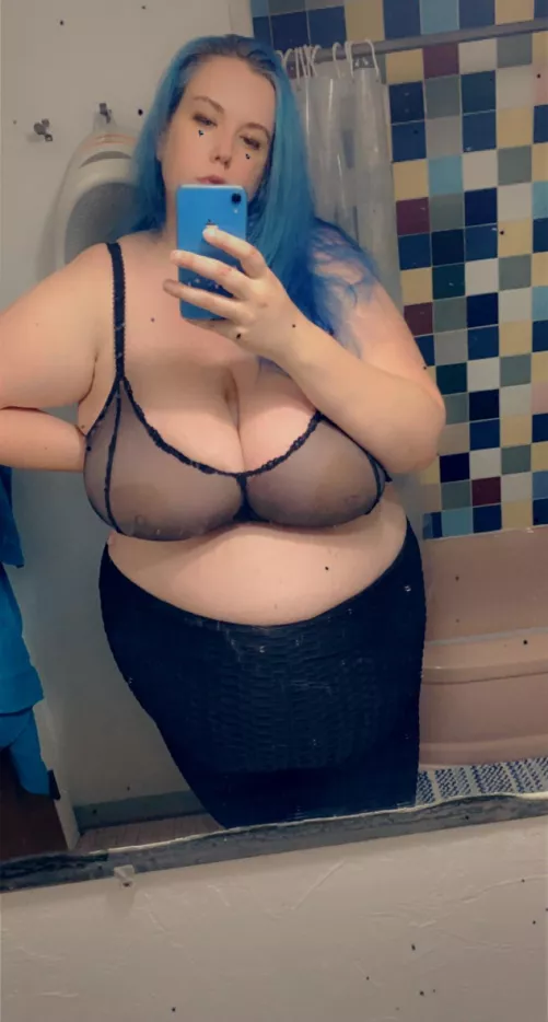 Imagine being lucky enough to see this before Reddit 😉 by Embarrassed-Mouse-18