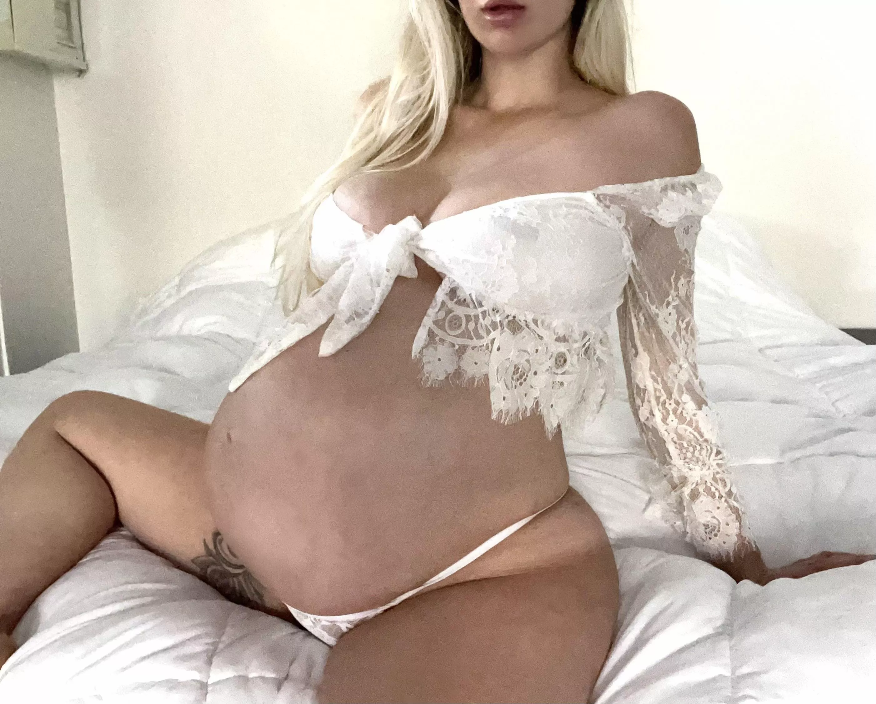 Imagine coming home to me and my big round belly🥵 posted by SkylaLee1