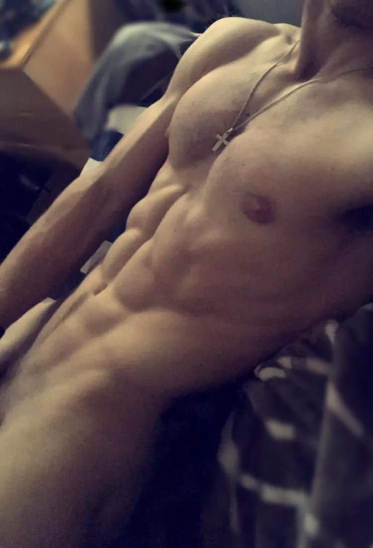 Imagine licking my cum off these abs 😏 posted by jakewiththeabs