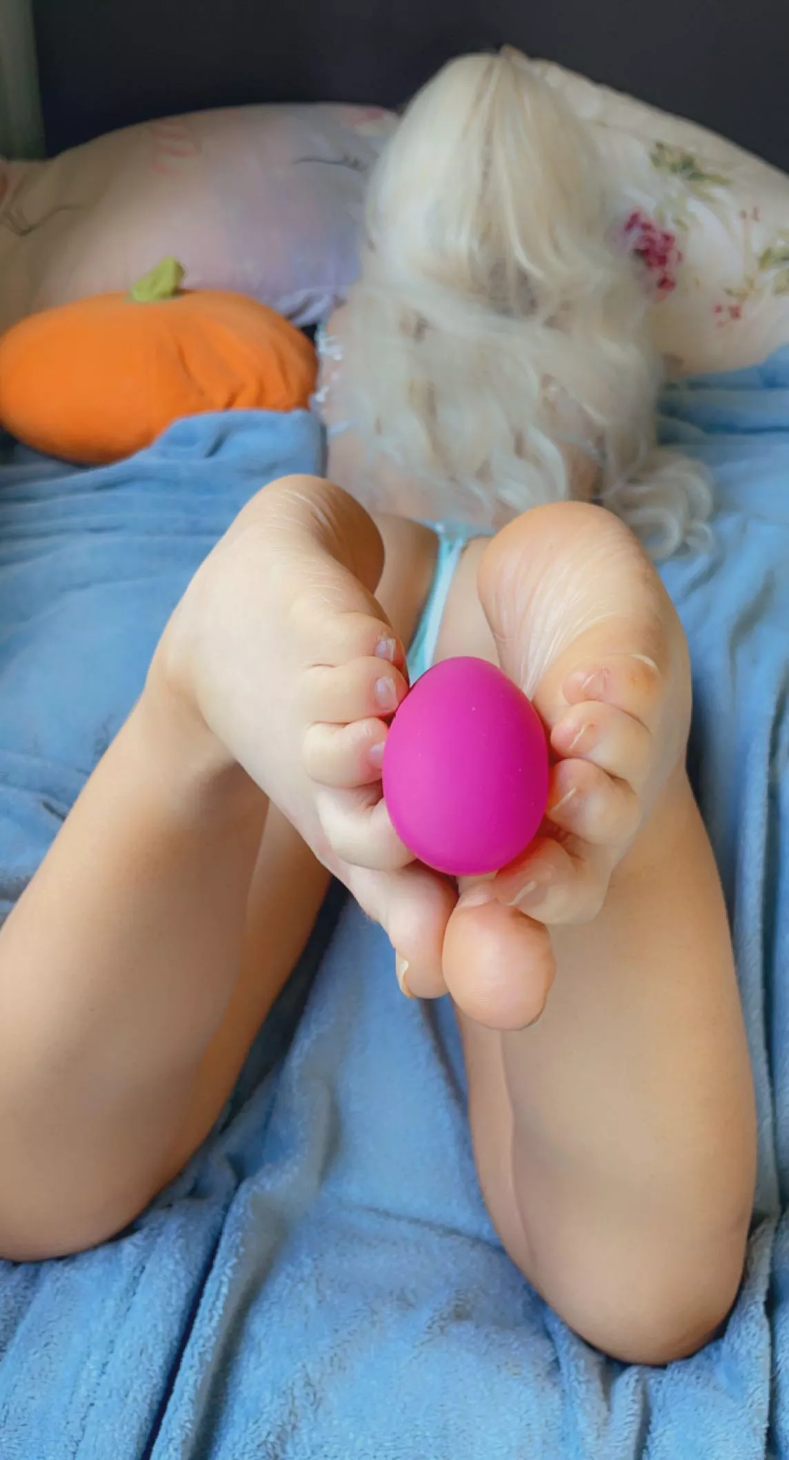 Imagine my ill feet in your face  posted by contendokay