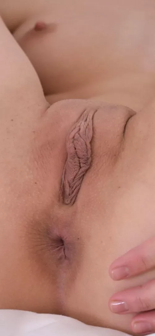 Imagine this lips wraped around your cock! by Impossible_To_Resist