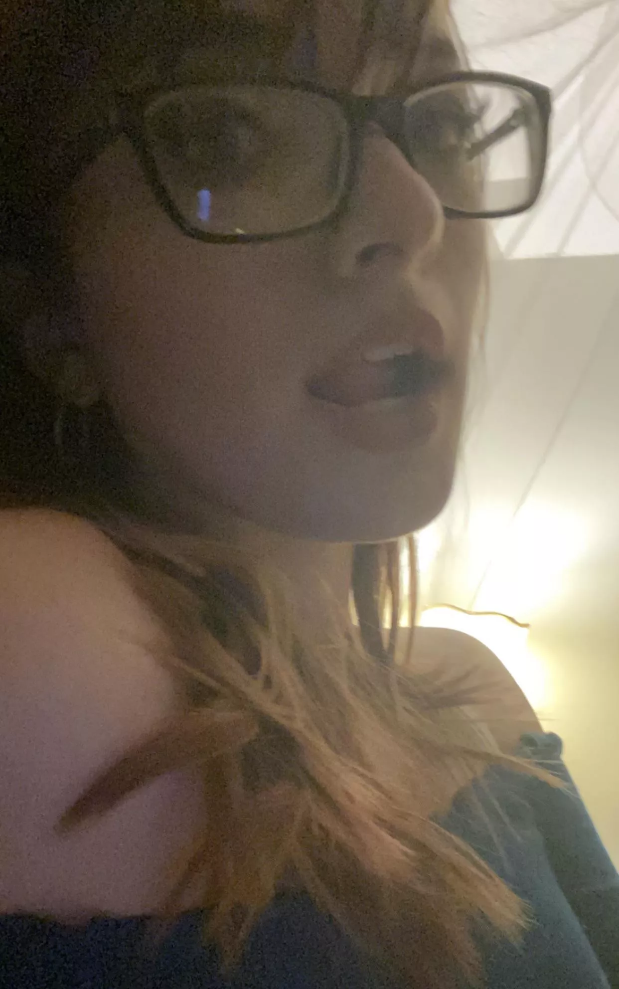 imagine what your cum would look like covering my glasses and mouth posted by thevenho