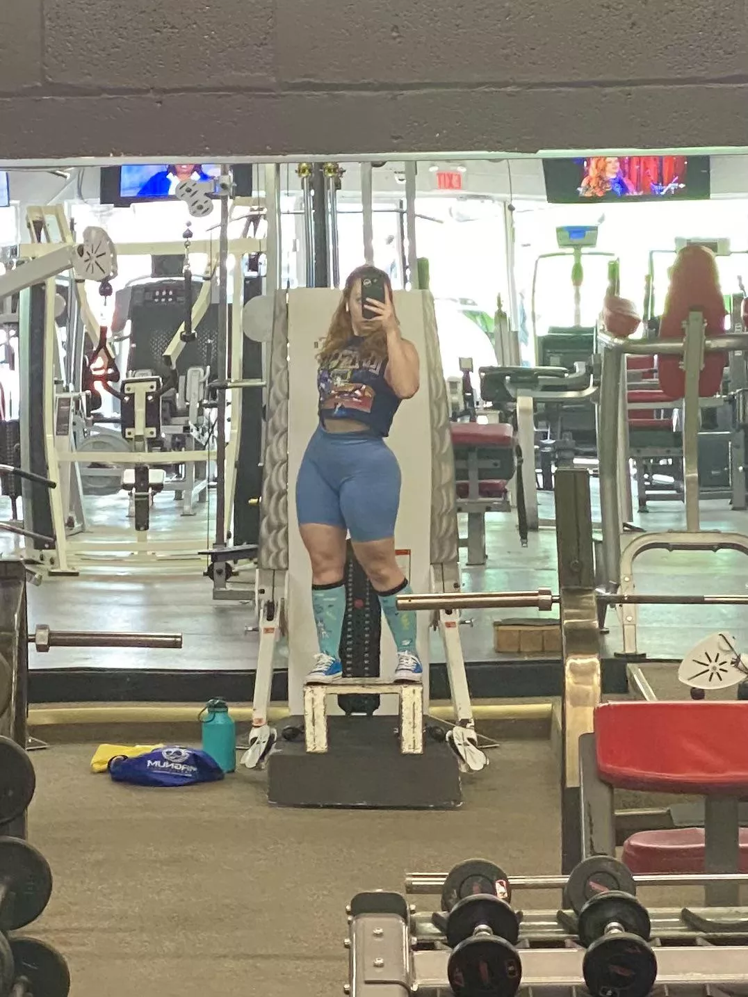 in between single leg rdls :) posted by themollymuscle