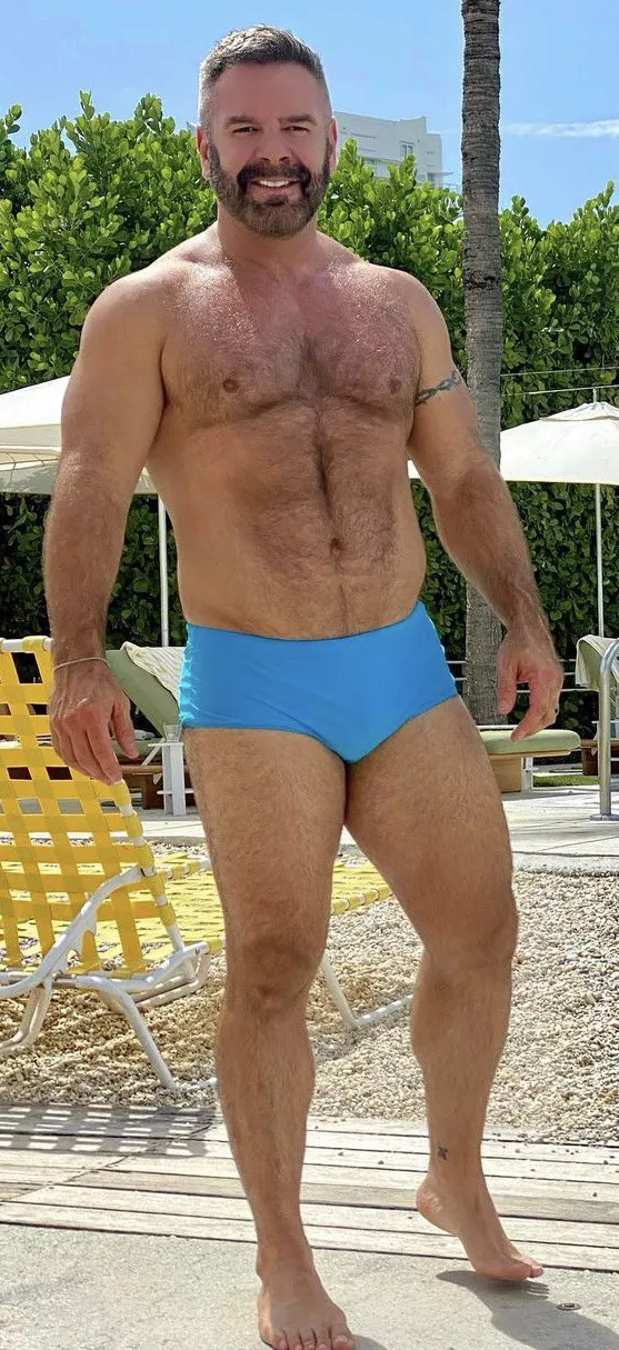 in blue posted by peludoporfavor