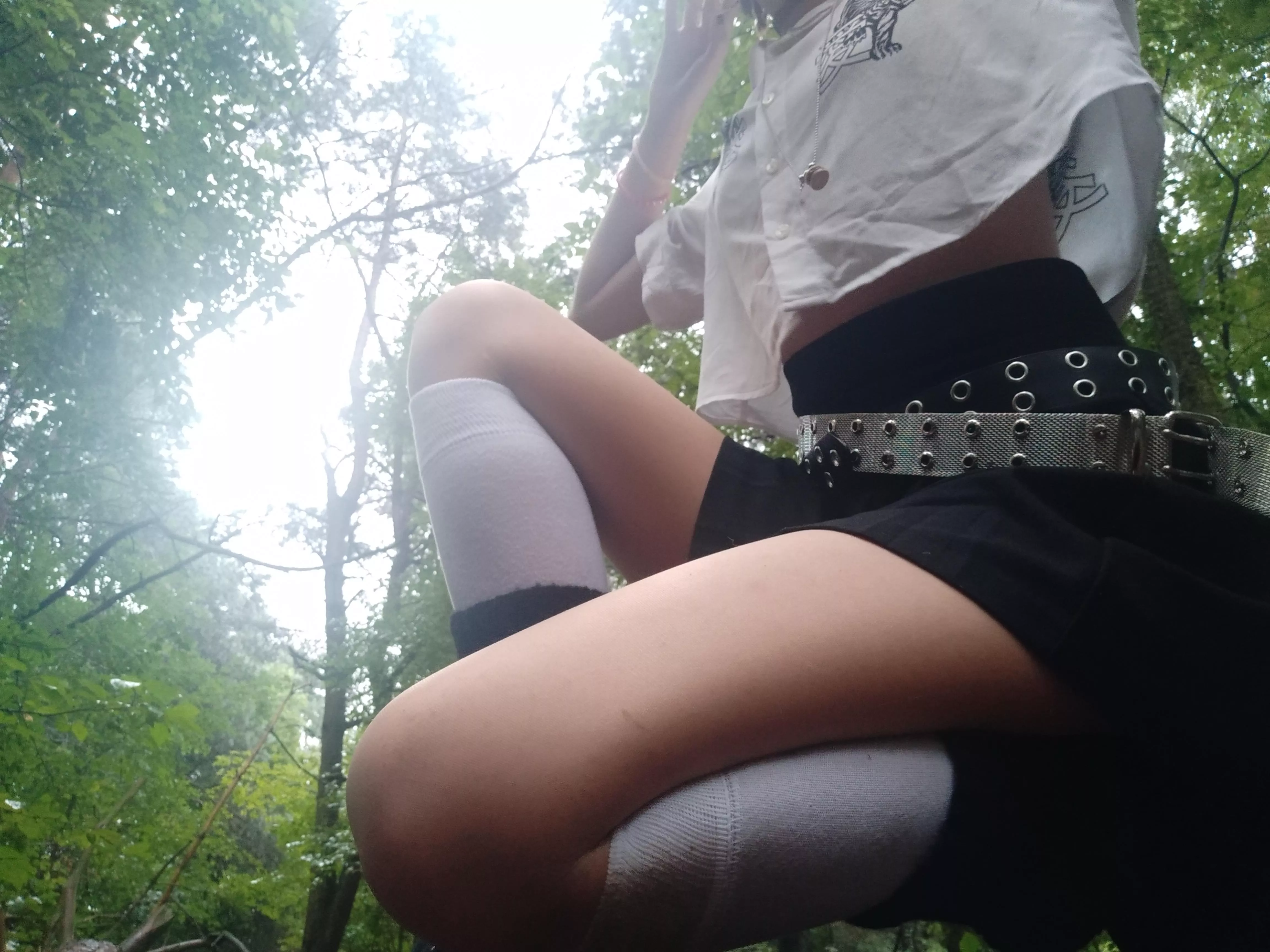 in de woods U ´꓃ ` U posted by ElliocikUwU