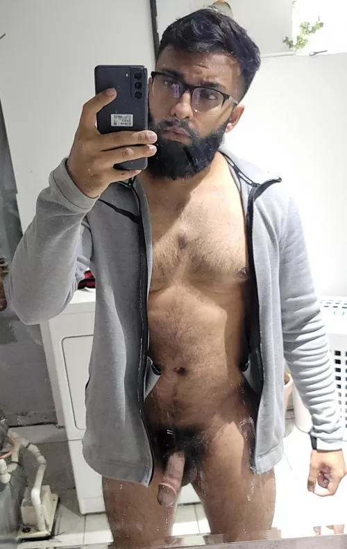 In dire need of a workout partner(M) 😏 by Dismal-Crazy4545