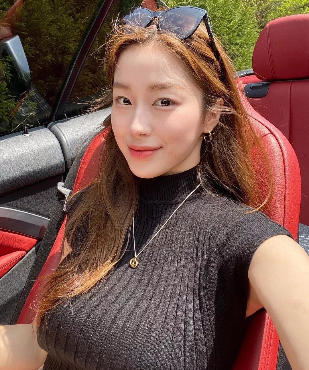 In her car posted by ohjioh