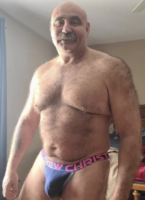 in his AC's by peludoporfavor