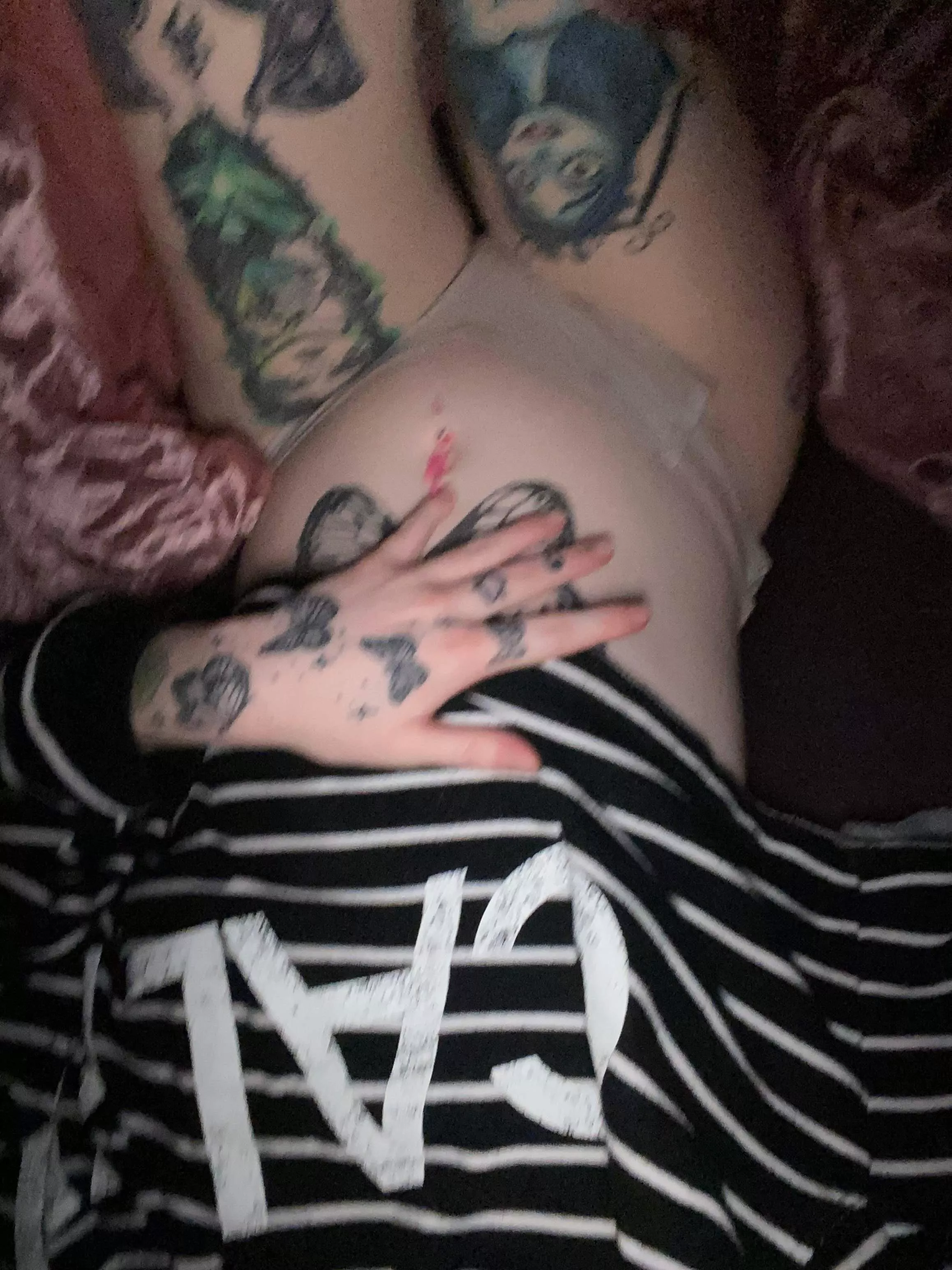 In need of a big spoon 😈 posted by DaphneBlakeX0X0