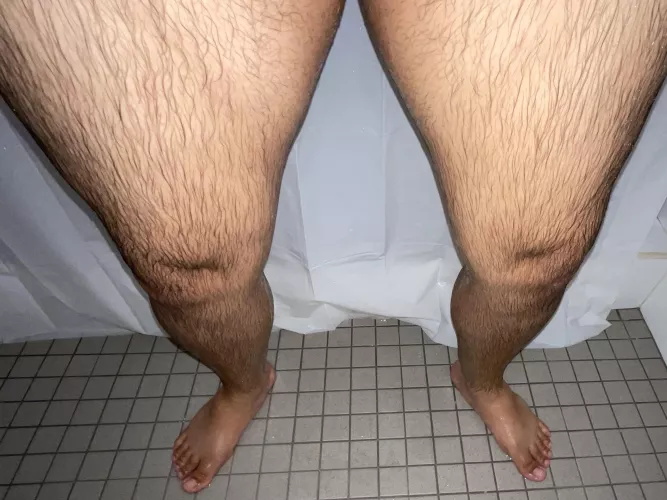 In need of a good boy who’s not afraid to get wet by ricanfootdude