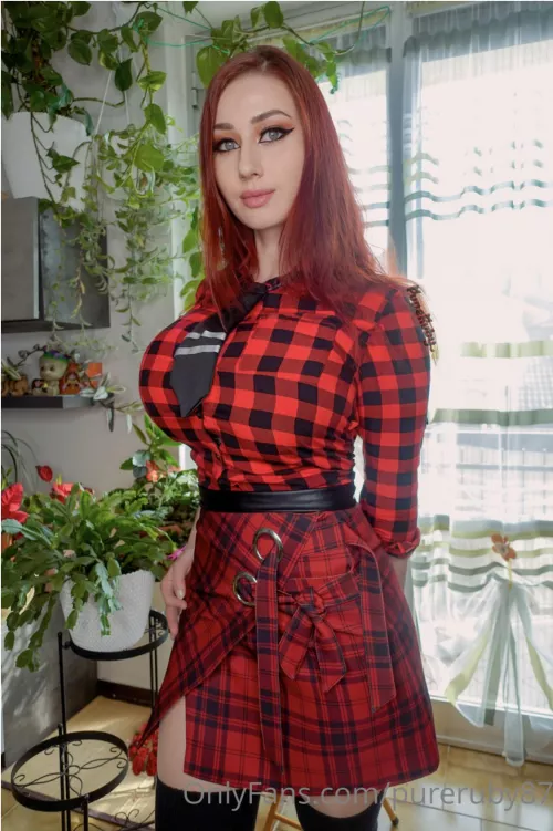 In red by daphne1971