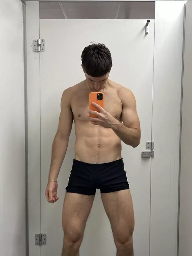 In the changing room 😈😈 someone come and join me 😉😉 dm me posted by hornyboy69420xx