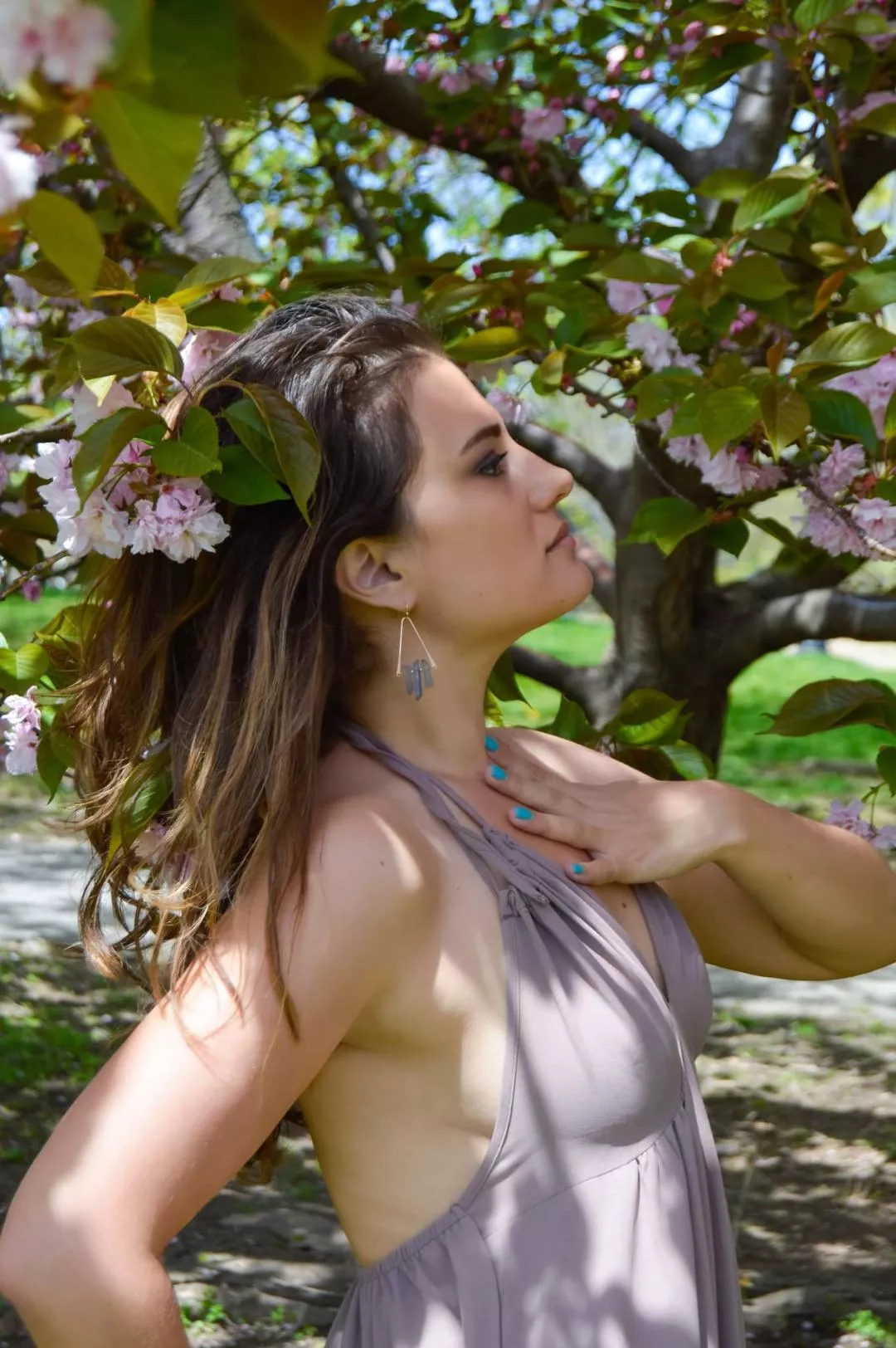 In the flowers. posted by shann_nnanigans