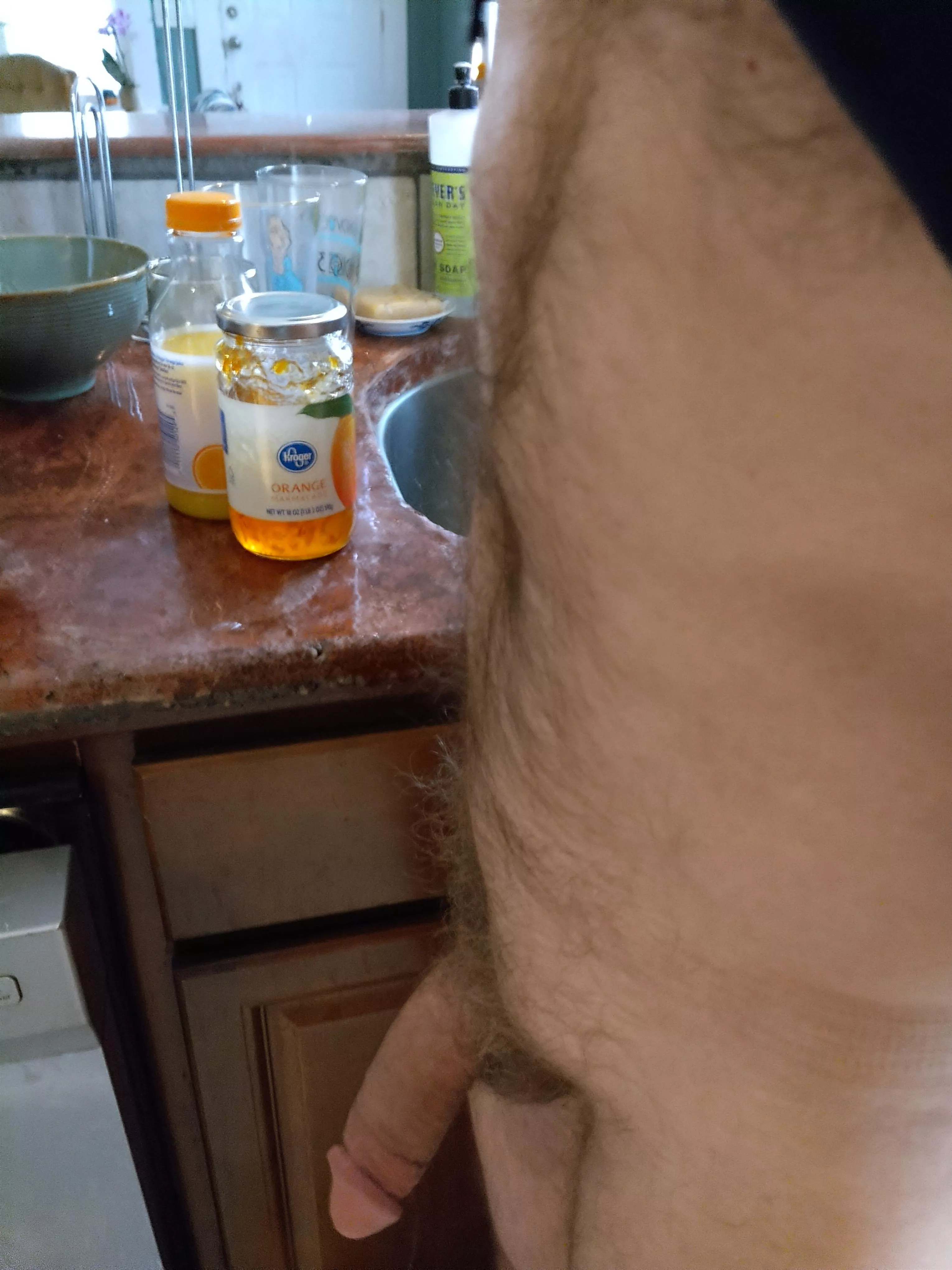 In the kitchen. Who's hungry? (45) posted by fccpax