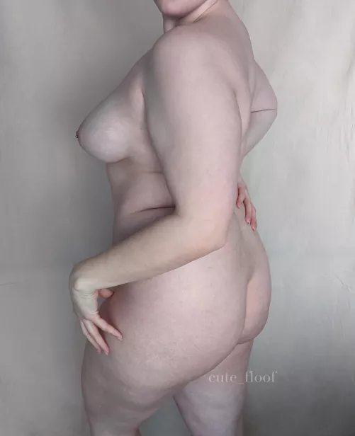 In the mood for cuddle by cute_floof