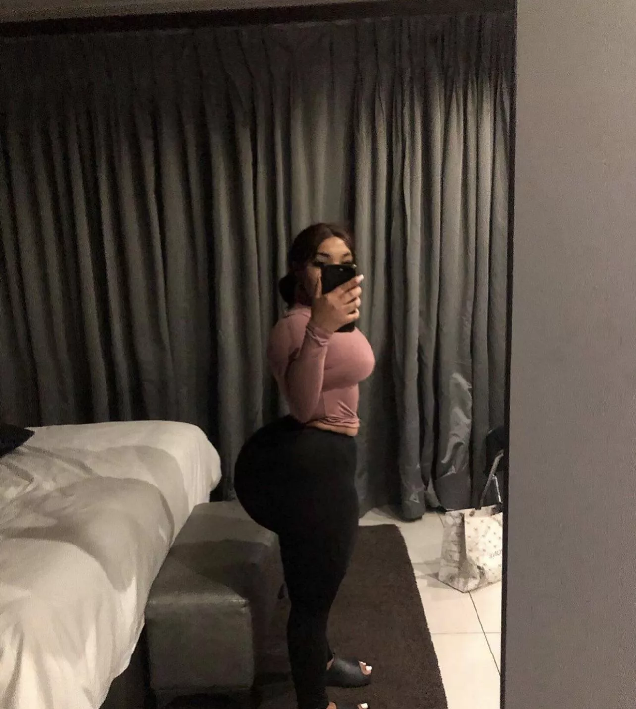 insane shape posted by xxbootyhunterxxx