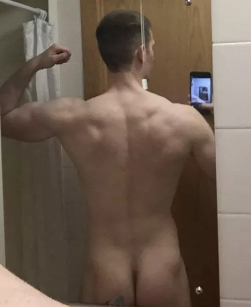 Interested in trying prostate play, anyone want to lend a hand? by Revolutionary-Diet-7