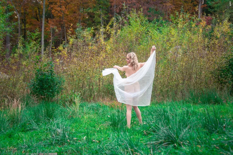 Interpretive scarf dancing by Taylorcat94