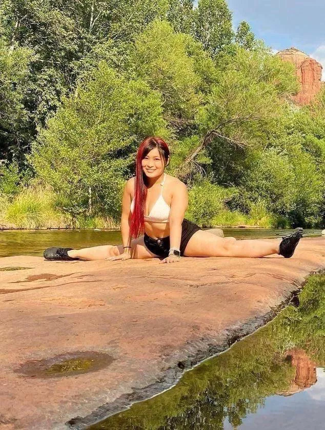 Io Shirai posted by phildalegend