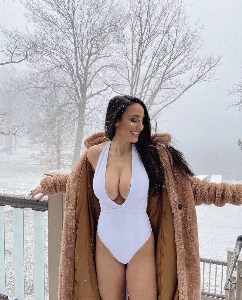 IRTR ❄️🔥 posted by Acceptable-Ad8138