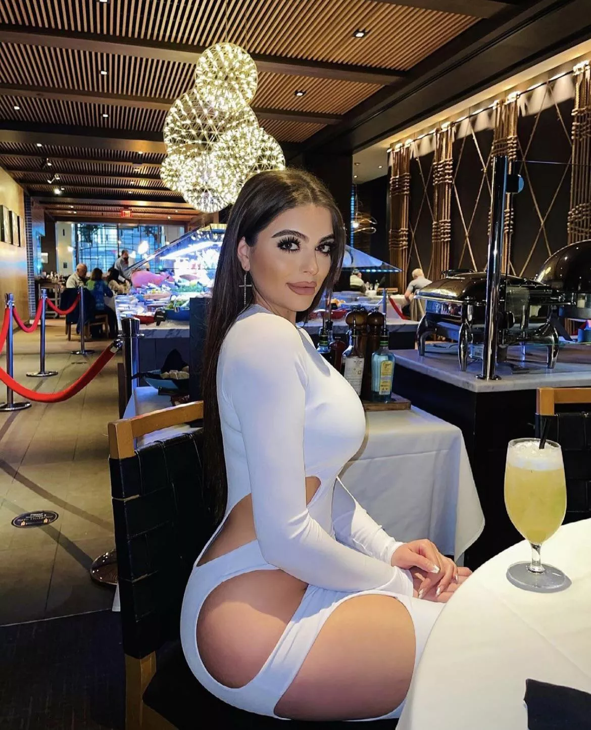 IRTR 🍹 posted by CatchMeLateAtNight