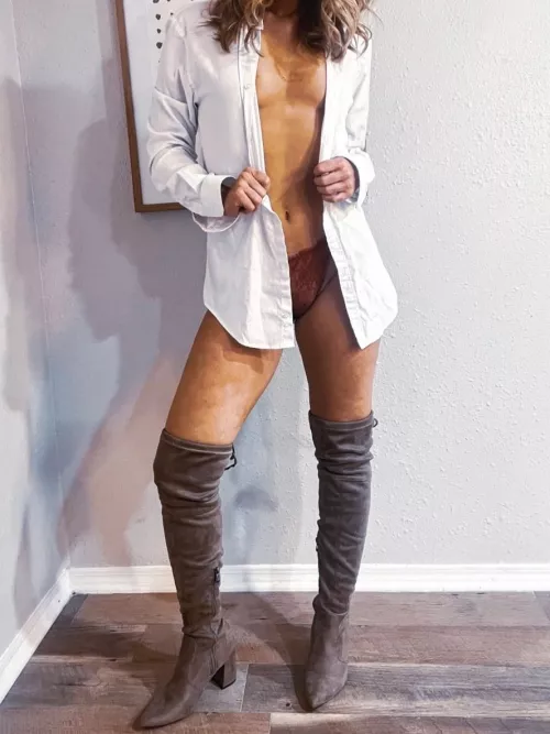 Is 6’0 enough for you? [f] by AshleySmiles_