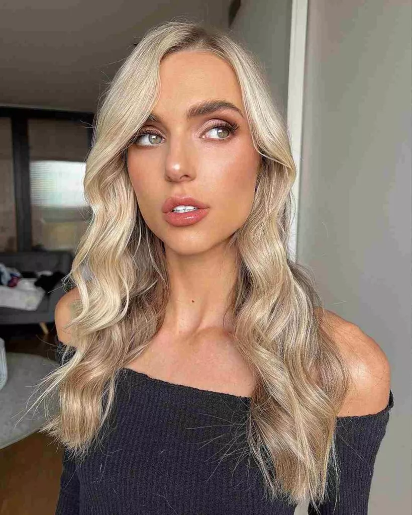 Is her name call Olivia mae bae ( Alliecat ) and I don't know if it's real or not, I NEED YOUR HELP posted by MARKTOMAN