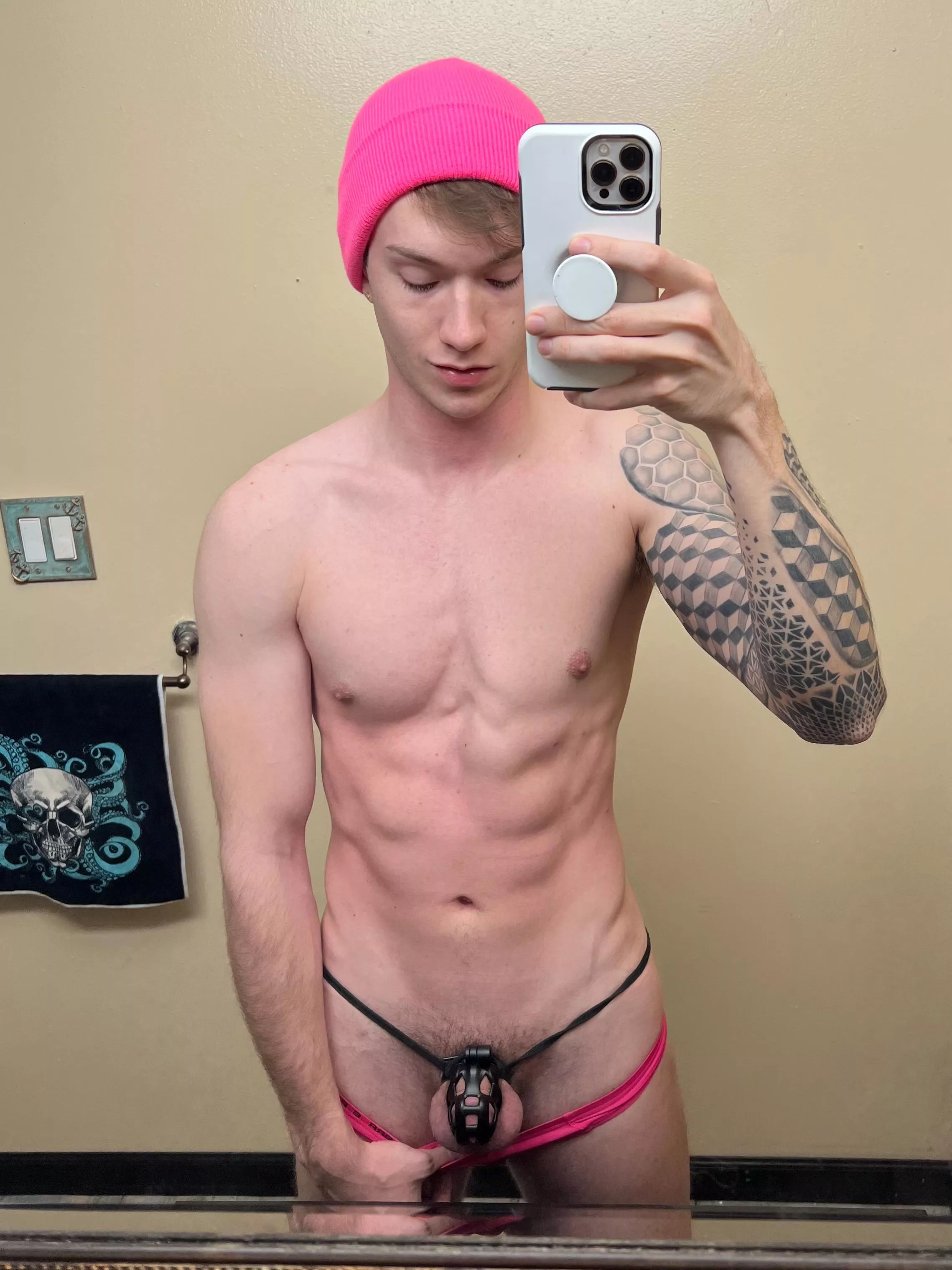 Is it big enough for you? Be honest 🥺 posted by FinnAugust