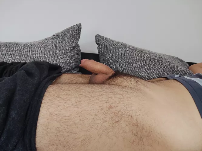 Is it nicely framed by the pubes? ☺ by _nudedude