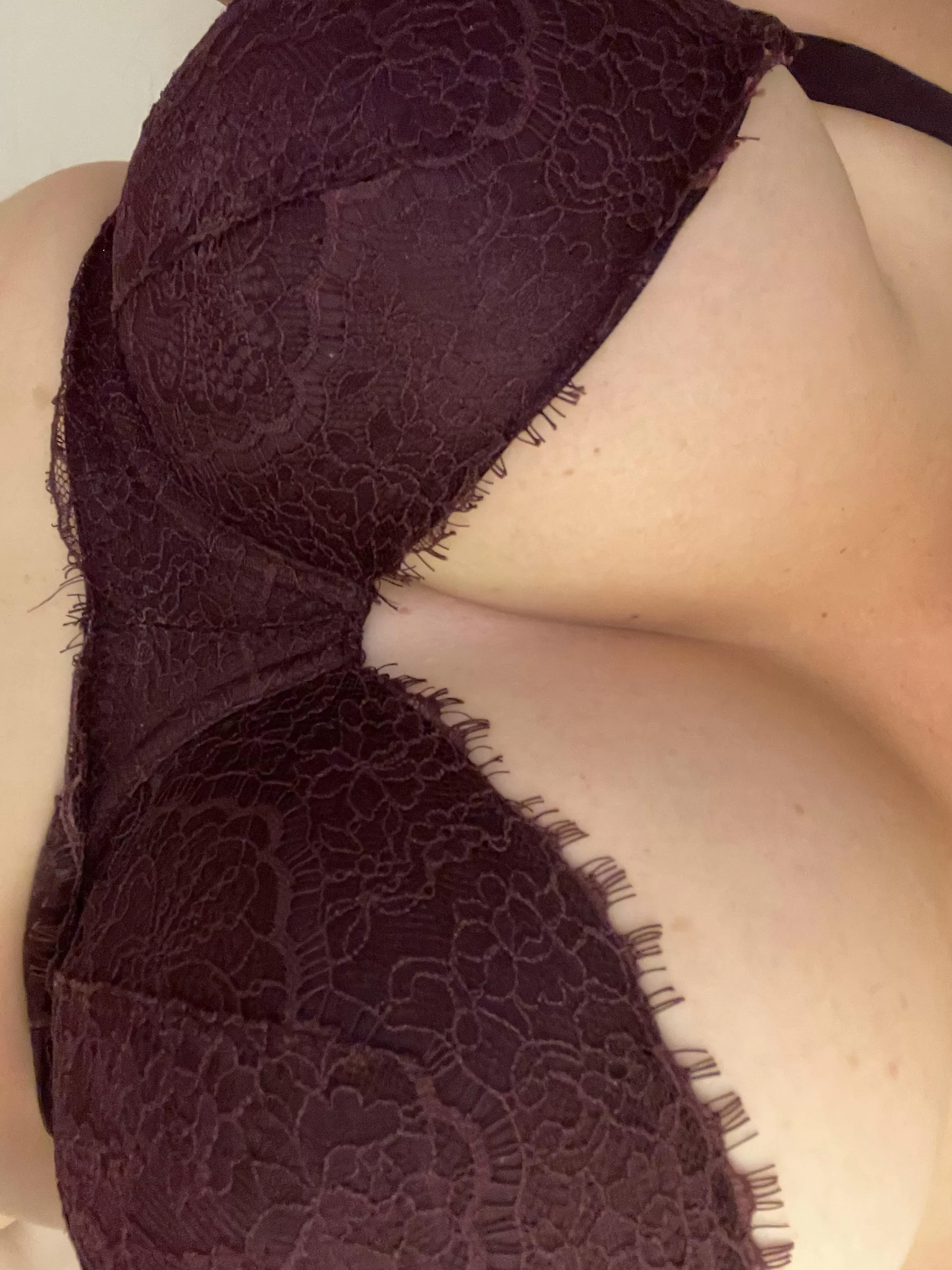 Is it sideways titty time? posted by maryleeee333