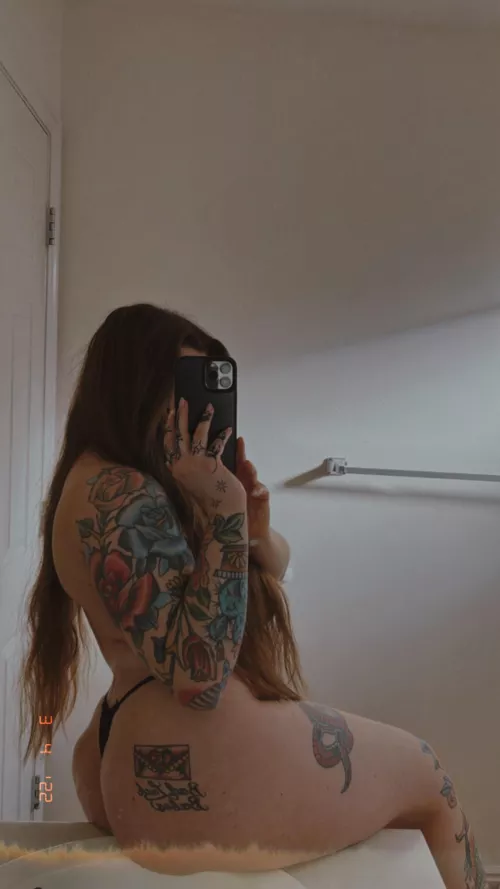 Is my ass thicc enough to stuff?😏 by DesertEmerald