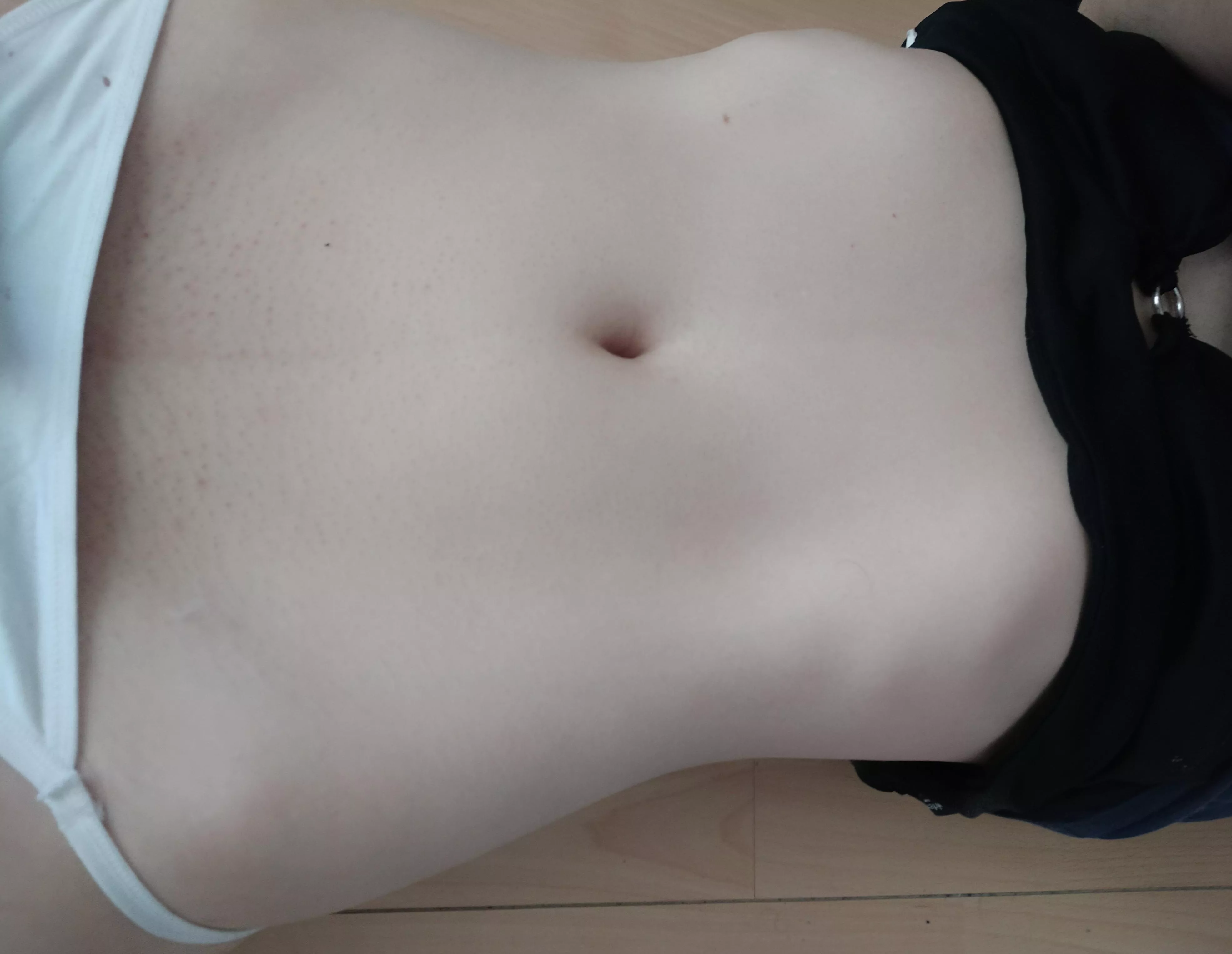 Is my bellybutton nice 🙂? (Oc) posted by soldaderyan